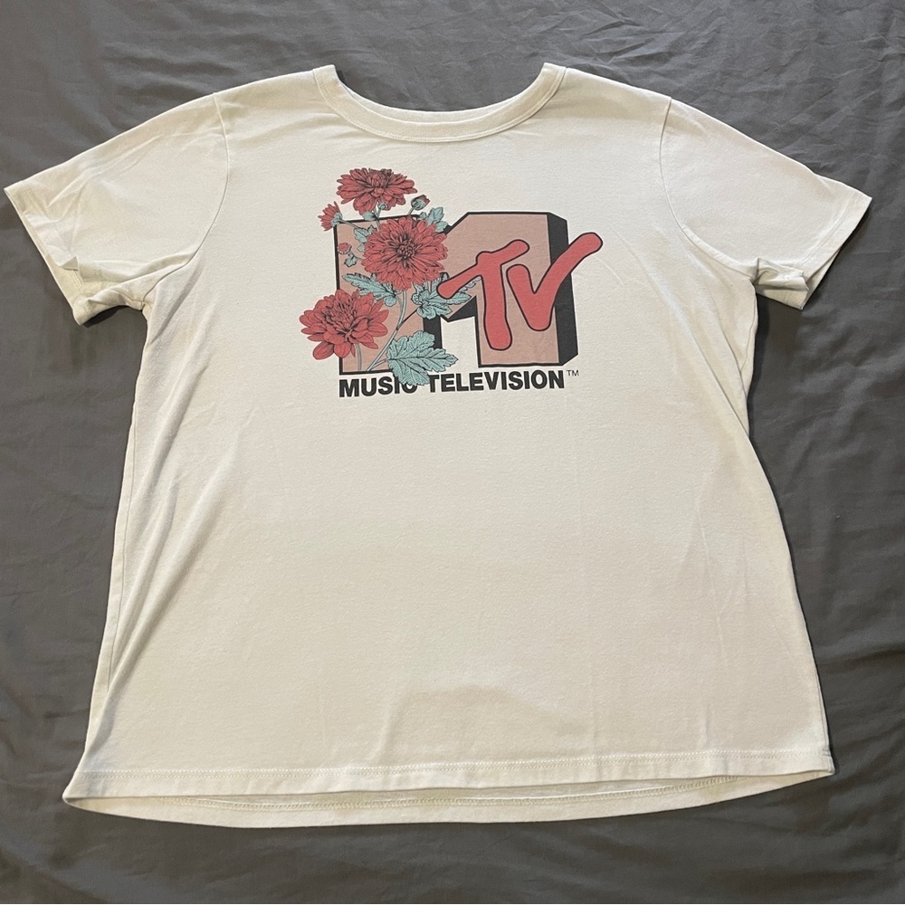 MTV graphic t-shirt sz medium